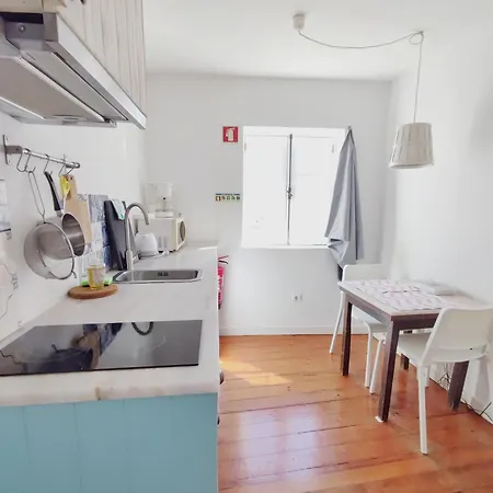 Cozy Flat With Marvelous View * Lisbon